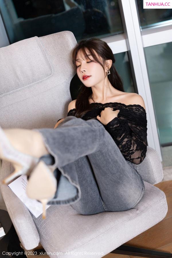 陈芝 芝芝Booty [XiuRen]高清写真图 2023.11.24 No.7717 徐莉芝Booty 牛仔裤美臀第6张图片